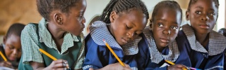 Filles à l'école