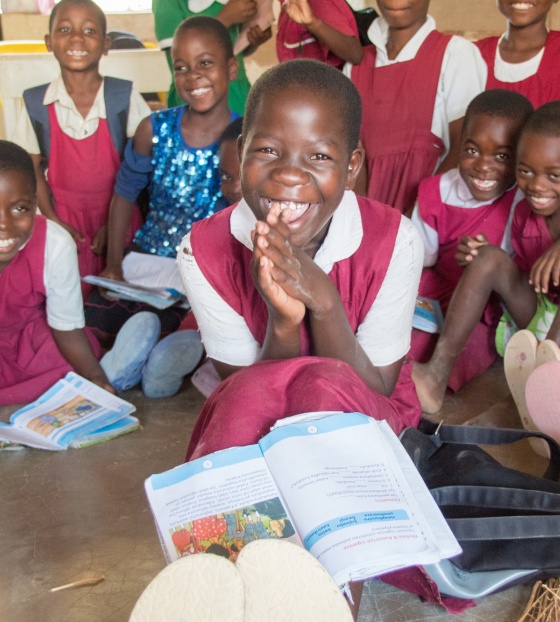 Un groupe d'enfants en classe au Malawi.